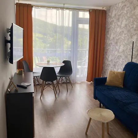 Lemon Apartment *